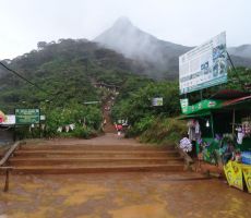 5800 stopnic na Adamov vrh